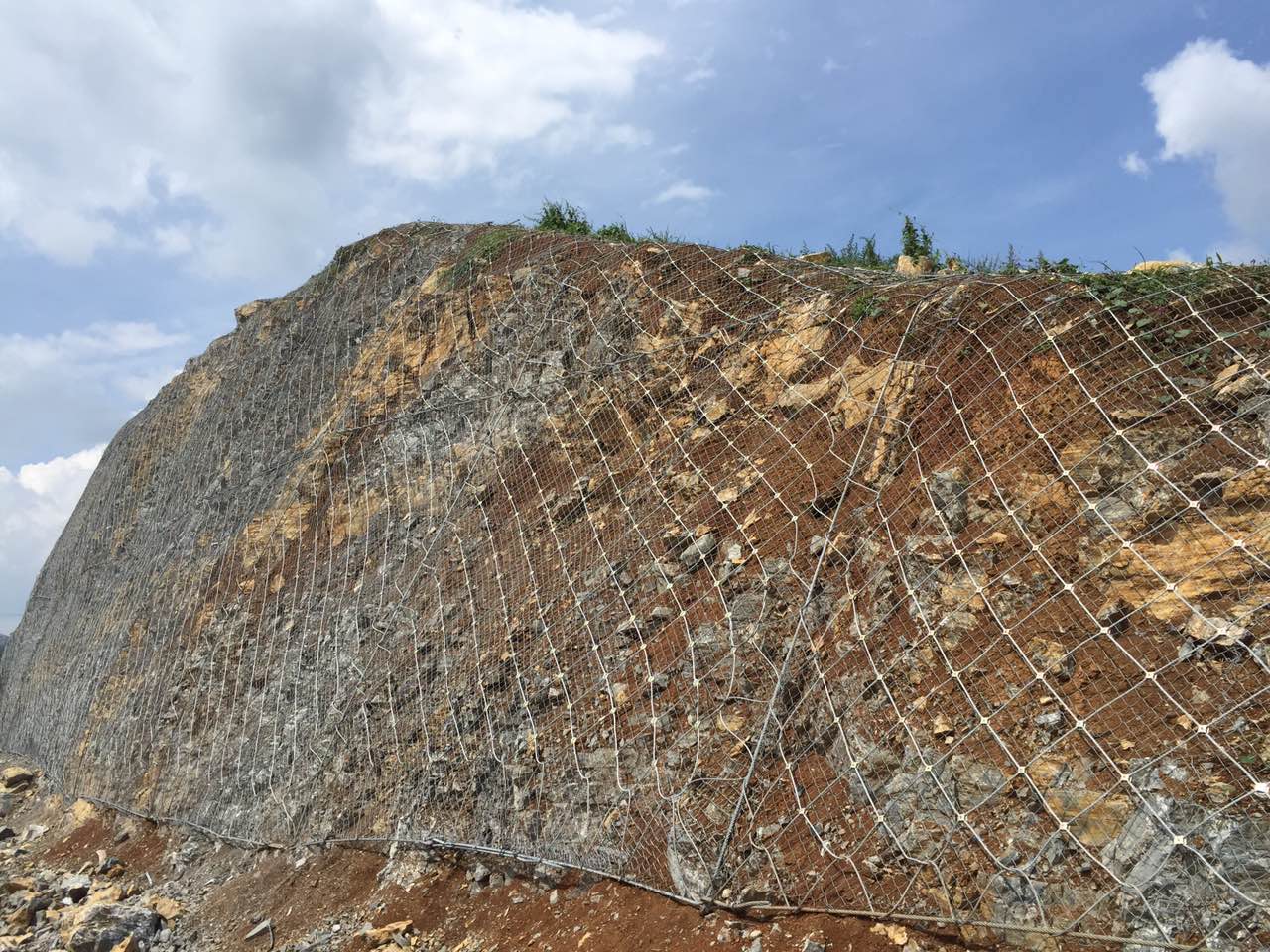 公路防护网工程案例